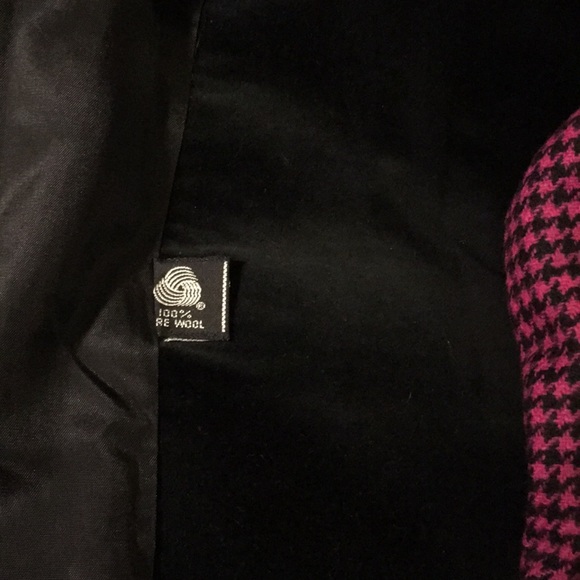 VTG Two Sided Button Swing Coat. - Picture 5 of 9